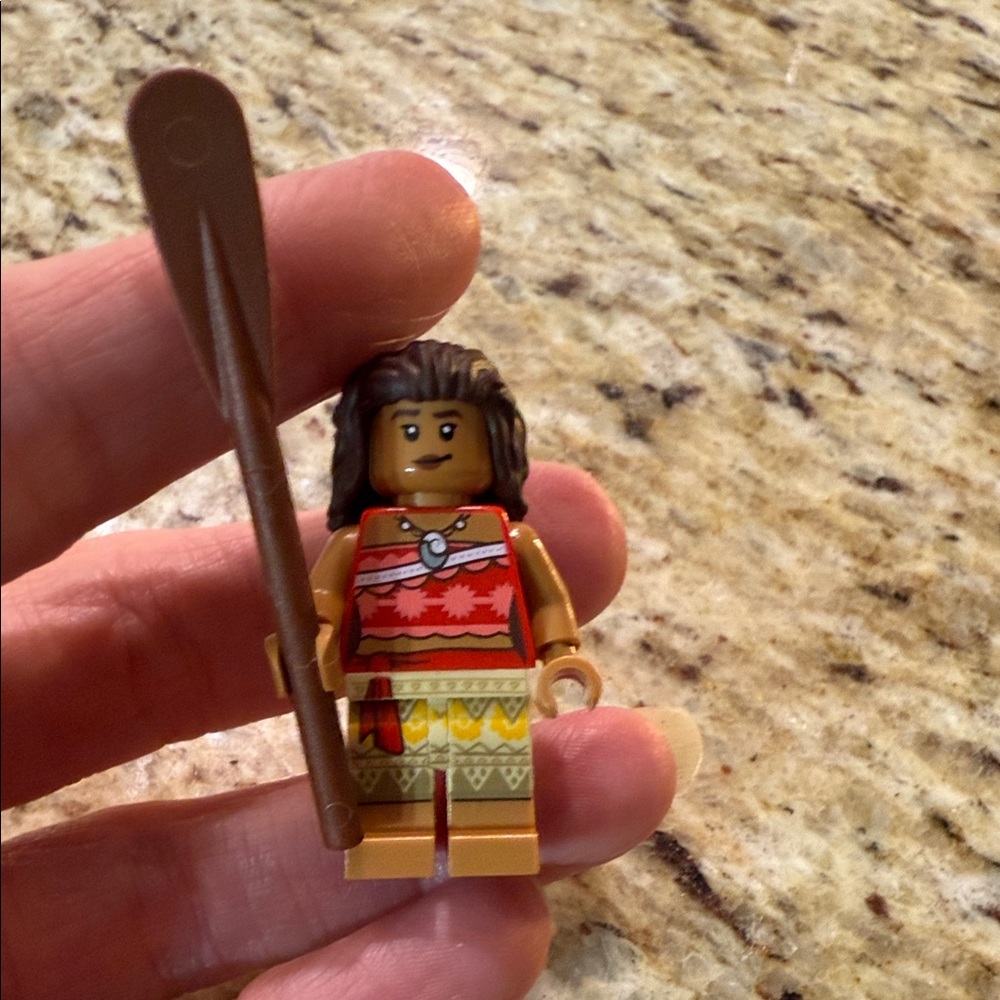 LEGO Moana Disney Celebration Train Minifigure with Paddle